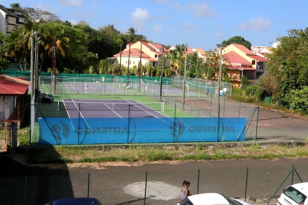 Appart. T2 De Luxe +Jacuzzi, Vue Mer Et Cote Plage Le Gosier  Exteriér fotografie